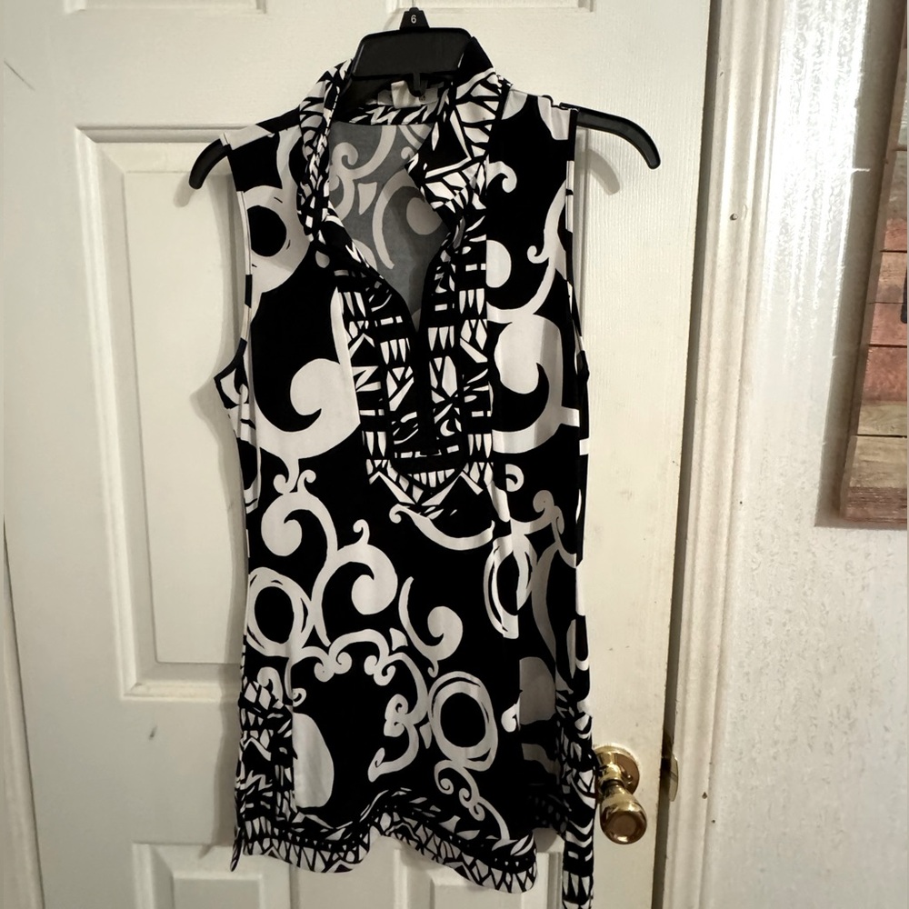 White House Black Market Tunic